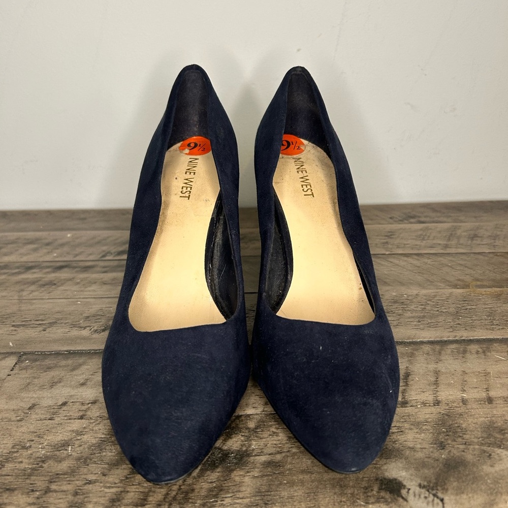 Nine West Dark Blue Heels with Round Heel